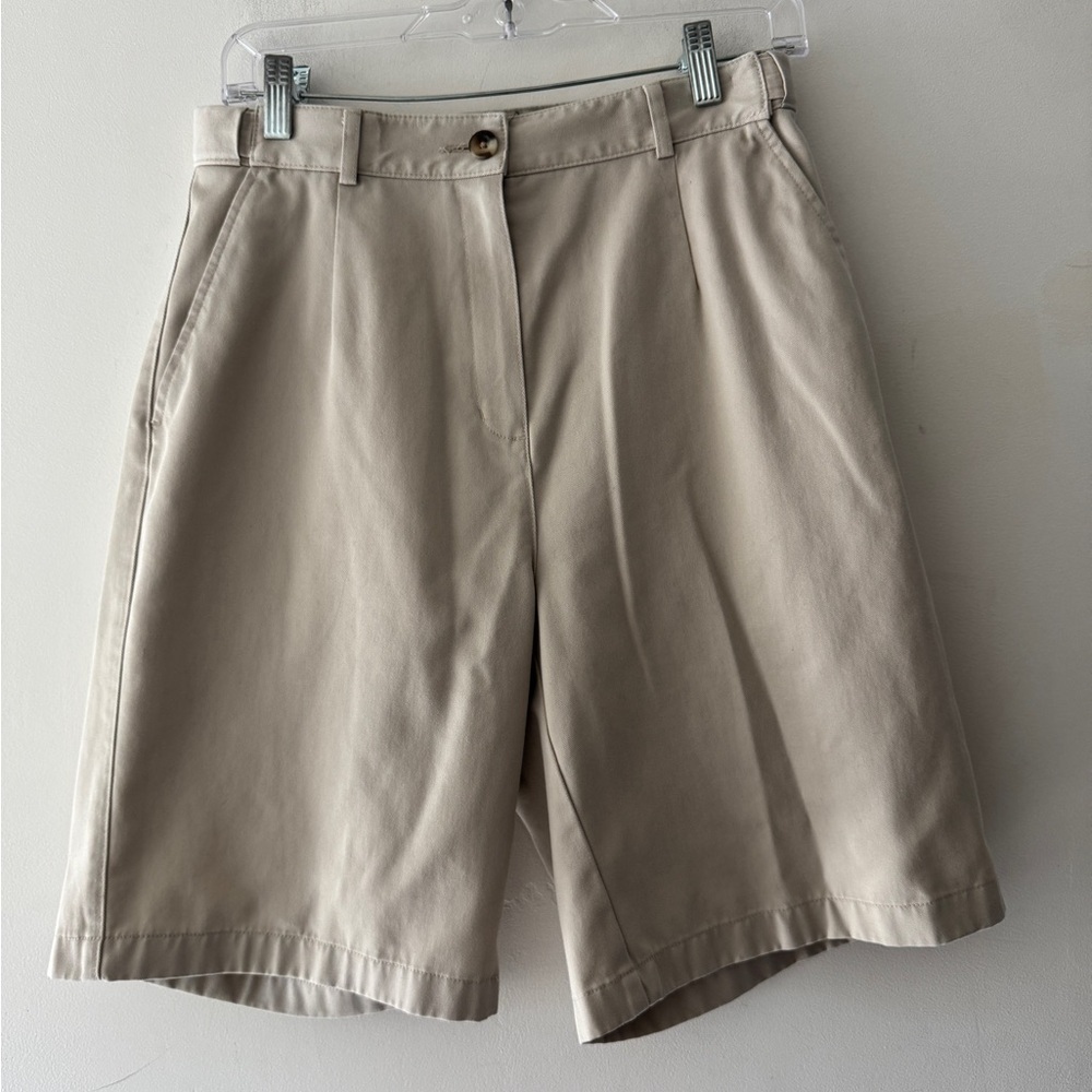 L.L. Bean Wrinkle-Free Bayside Shorts, Ultra High-Rise Hidden Comfort Waist 9" - Picture 3 of 13